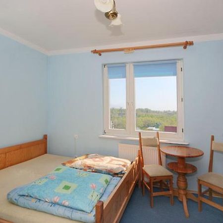 Pokoje Goscinne Greta Leba Exterior foto