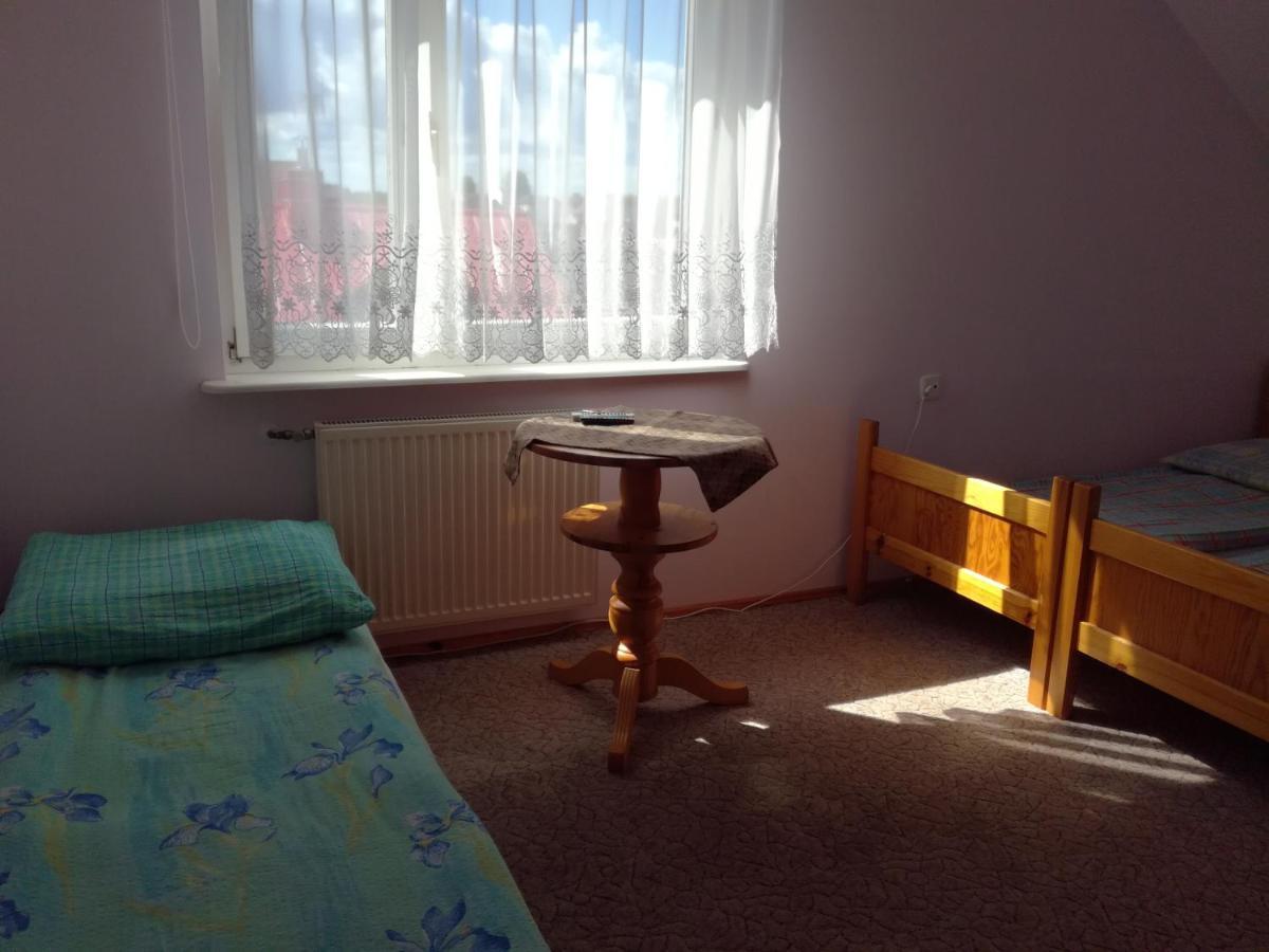 Pokoje Goscinne Greta Leba Exterior foto